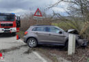 Nö: Pkw in Laab im Walde gegen Bäume am Fahrbahnrand geprallt