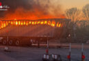 D: Ladegut kurz vor Ziel in Brand geraten → Metallwände geschmolzen
