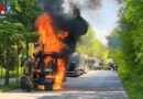D: Vollbrand eines Baggers in Essen