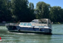 D: 20-Tonnen-Sportboot fährt sich auf Buhne fest