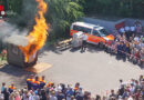 D: Starker Andrang beim Tag der offenen Tür der Feuerwehr Garstedt mit Schlüsselübergabe für das GTLF 10.000