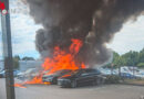 D: Brand mehrerer Fahrzeuge – eine Person schwer verletzt