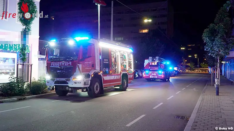 N-Lagerraum-in-einer-Wohnhausanlage-in-Vollbrand