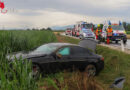 Oö: Drei teils Schwerverletzte bei Autoüberschlag auf regennasser Straße