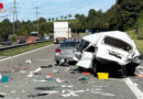 Schweiz: Lieferwagen-Unfall auf A14 → ein Toter, acht Verletzte
