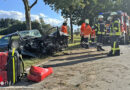 D: Pkw bei Lüchow-Dannenberg gegen Baum → Person eingeklemmt