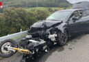Schweiz: Motorradfahrer (31) prallt in Kurve gegen Pkw und stirbt