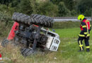 Oö: Traktor kippt in Rohrbach-Berg in den Graben