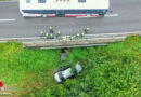 Oö: Pkw kam in Schlierbach von Fahrbahn ab und landete in Bachbett → Lenker verletzt