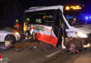 Oö: Zwei Verletzte bei Zusammenstoß Linienbus und Auto in Thalheim