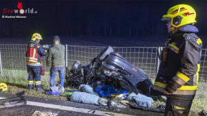 Grafeneggvu1 Nö: Frontalzusammenstoß auf S 5 fordert zwei Todesopfer (30, 62) und vier Schwerverletzte