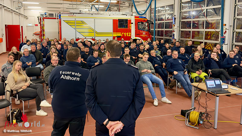 D-Gemeindefeuerwehr-Gro-enkneten-informiert-ber-Aufbau-des-Katastrophen-und-Zivilschutz