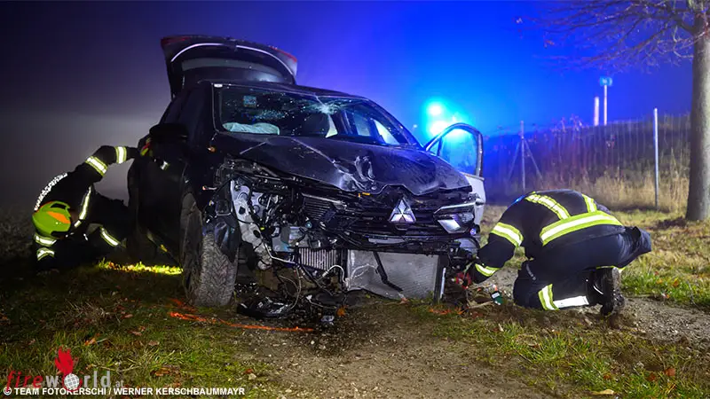 O-Kollision-mit-drei-beteiligten-Fahrzeugen-auf-der-B-309-zwischen-Kronstorf-und-Hargelsberg