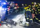 Oö: Eingeklemmte Person nach Streifkollision zwischen Transporter und Pkw auf Ruflinger Bezirksstraße in Wilhering