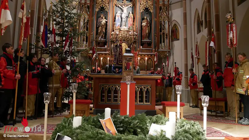 Sbg-Segnungs-und-Sendungsfeier-f-r-das-Friedenslicht-in-St-Johann-im-Pongau