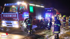 O: 11 Feuerwehren beim Brand einer Jadhtte auf 1.300 m Seehhe in Molln im Einsatz
