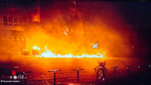 20251206_093012 D: Erneut brennende Mülltonnen am Comenius Gymnasium Datteln