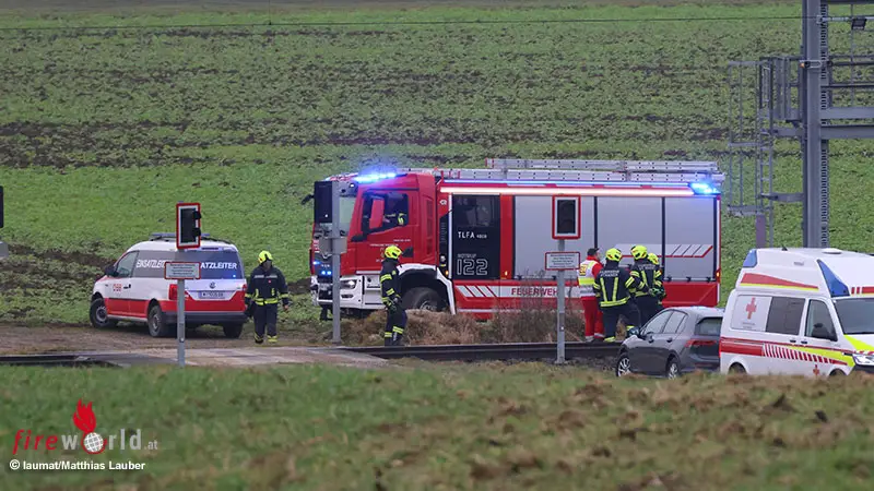 O-Person-auf-Bahn-bergang-bei-Neuhofen-an-der-Krems-von-Regionalzug-erfasst-und-get-tet