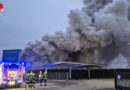 Ktn: Großeinsatz bei Brand einer Werkhalle in Althofen → Cobra schießt Acetylen-Gasflasche auf