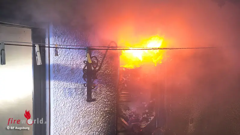 Bayern-Dramatische-Notrufmeldung-bei-Brand-in-Wohnhaus-in-Augsburg