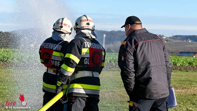 Stmk-12-Teilnehmer-der-FF-Gussendorf-meistern-Branddienstleistungspr-fung-in-allen-Klassen