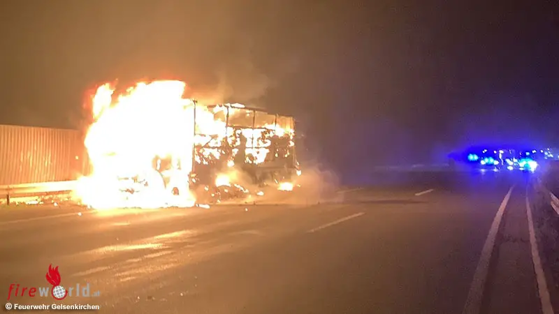 D-Brennender-Lastwagen-auf-der-BAB-2-bei-Gelsenkirchen