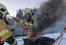 Sbg: Kaminbrand am Dürrnberg in Hallein → Funkenflug aus Kamin am Weihnachtstag