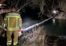 D: Ausgetretenes Öl auf der Leine in Hannover → Feuerwehr verhindert Ausbreitung