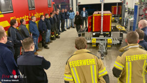 D: Offizielle Indienststellung der Fachgruppe Elektro und �bergabe von Notstromersatzanlagen in der FTZ Ganderkesee