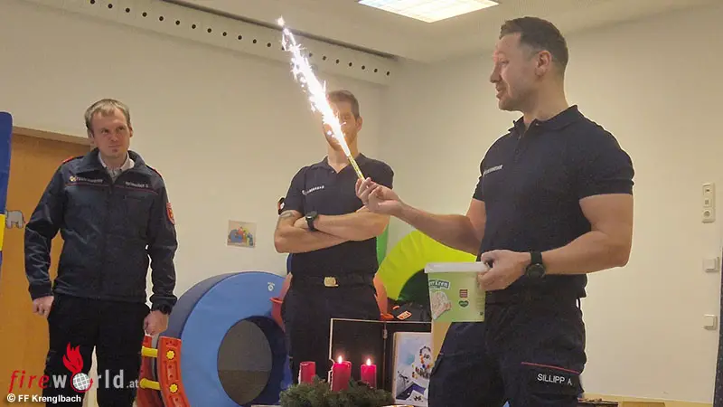 O-Aktion-Streichholz-Kerze-Lichterglanz-Brandschutzerziehung-in-Kindergarten-und-Volksschule-in-Krenglbach