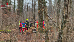 PidingTote1 Bayern: Tote Frau in Piding aus der Saalach geborgen ? Polizei sucht Hinweise