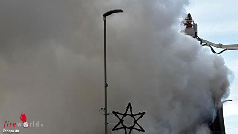 Schweiz-Zwei-Verletzte-bei-Brand-eines-Wohngeb-udes-in-Schattdorf