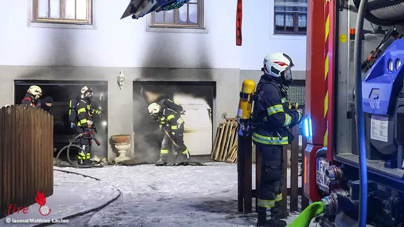 O-Feuer-in-Garage-eines-Wohnhauses-in-Buchkirchen