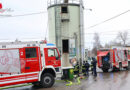 Oö: Feuerwehr samt Bagger bei neuerlichem Brand im Silo eines Bäckereibetriebs in Laakirchen im Einsatz