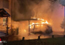 D: Auto brennt unter Carport in Bonn