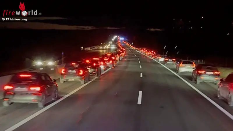 Bgld-Zwei-Verletzte-bei-Pkw-Auffahrunfall-auf-der-S-31-zwischen-Wulkaprodersdorf-und-Mattersburg