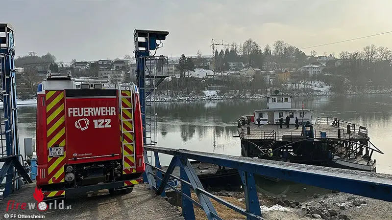 O-G-terschiff-kollidierte-mit-Drahtseilbr-cke-in-Ottensheim