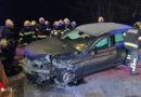Nö: Auto prallt in Wieselburg gegen Beton-Steinmauer