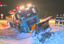 Nö: Bergung eines Schneeräumfahrzeuges bei Wolfpassing