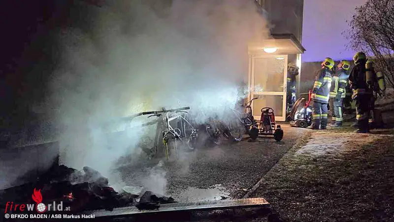 N-Kellerbrand-in-Wohnhausanlage-in-Berndorf-mit-eingeschlossenen-Personen