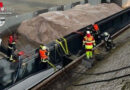 D: Leckage an Gütermotorschiff mit Streusalz im Hafen Andernach
