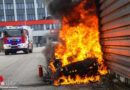 Oö: Vollbrand eines Pkw in Marchtrenk