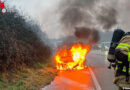 D: Fahrzeug gerät auf der A57/A46 in Brand