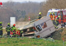 Oö: Schwerer Unfall mit Wohnmobil im Kreisverkehr in Lambach