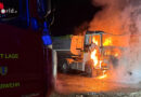 D: In Vollbrand stehendes Fahrerhaus eines Lastwagens in Lage