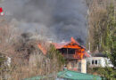 Oö: Materialschlacht und Drill-X-Einsatz bei Dachstuhlbrand in Bad Ischl