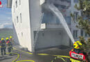 Schweiz: Balkon-Brand in Risch → Bewohner (64–80) in Sicherheit gebracht