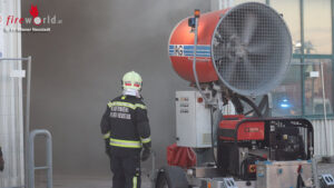 N�: Gro�brand in M�llverarbeitungshalle in Wr. Neustadt�