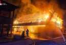 Schweiz: Schopf in Gampelen lichterloh in Flammen
