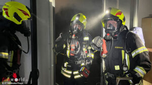 20260620_182126522_iOS Nö: Brand im Traforaum des Landesklinikums in Waidhofen an der Thaya ? Feuerwehr aktiviert 400 kVA-Stromanhänger
